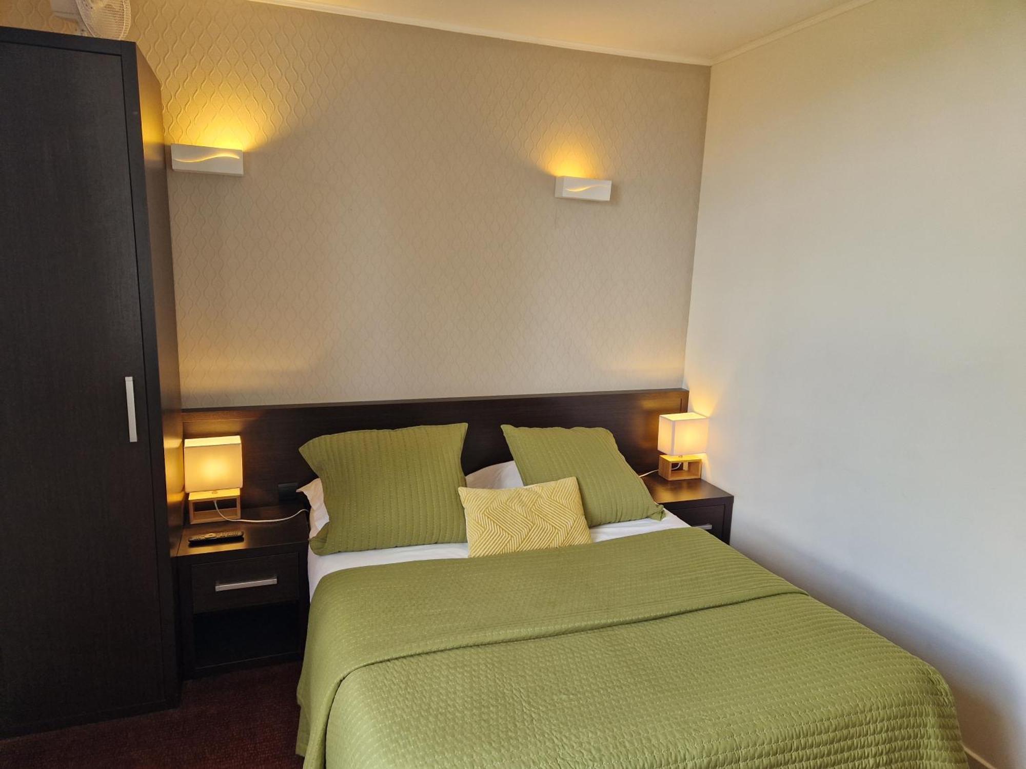 Tournehem Hotel Bal מראה חיצוני תמונה